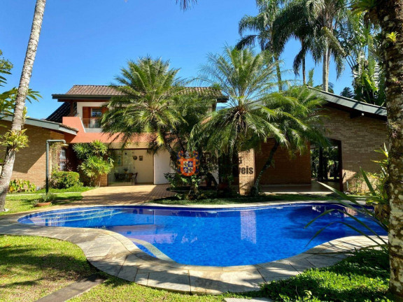 Sobrado com 5 Quartos à Venda, 370 m² em Praia Do Lázaro - Ubatuba
