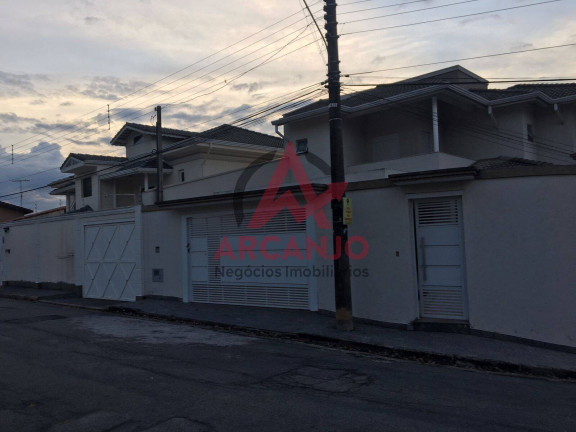 Imagem Casa com 5 Quartos à Venda, 295 m² em Centro - Mairiporã Imagem Casa com 5 Quartos à Venda, 295 m² em Centro - Mairiporã
