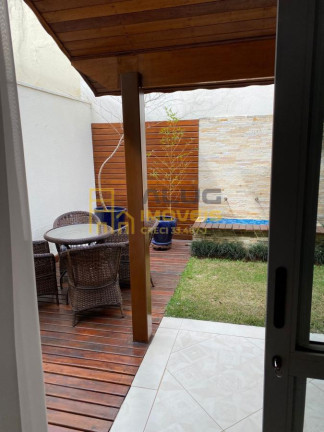 Imagem Casa com 3 Quartos à Venda, 110 m² em Umuarama - Osasco