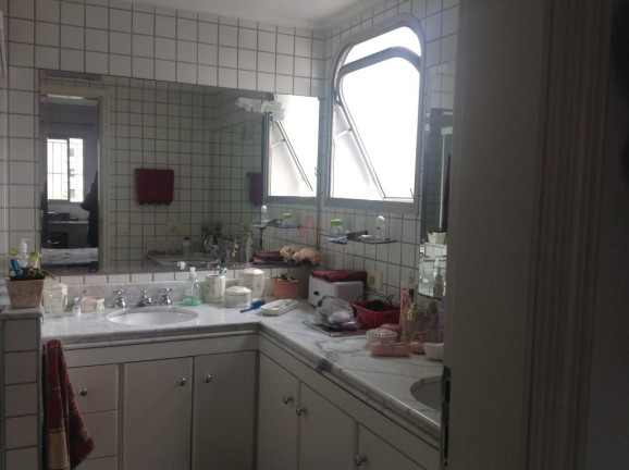 Imagem Apartamento com 4 Quartos à Venda, 220 m² em Campo Belo - São Paulo