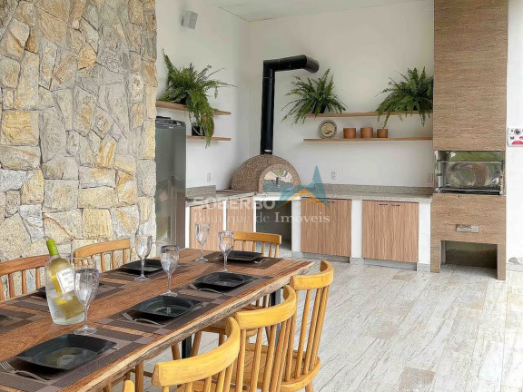 Imagem Casa com 4 Quartos à Venda, 750 m² em Vargem Grande - Teresópolis