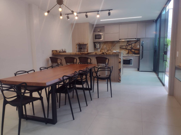 Imagem Sobrado com 3 Quartos à Venda, 314 m² em Anápolis City - Anápolis