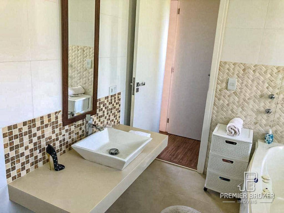 Imagem Casa com 4 Quartos à Venda, 188 m² em Tijuca - Teresópolis Imagem Casa com 4 Quartos à Venda, 188 m² em Tijuca - Teresópolis