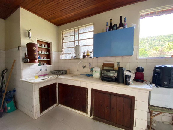 Imagem Casa com 4 Quartos à Venda, 179 m² em Jardim Salaco - Teresópolis
