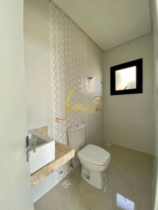 Imagem Casa de Condomínio com 4 Quartos à Venda, 180 m² em Rainha Do Mar - Xangri-la