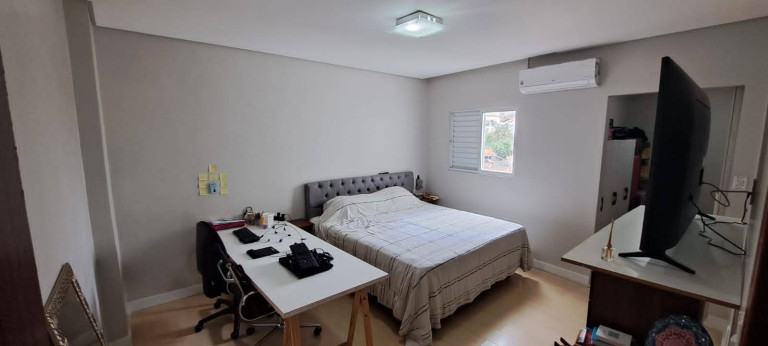 Imagem Casa com 4 Quartos à Venda, 134 m² em Vila Silviania - Carapicuíba Imagem Casa com 4 Quartos à Venda, 134 m² em Vila Silviania - Carapicuíba