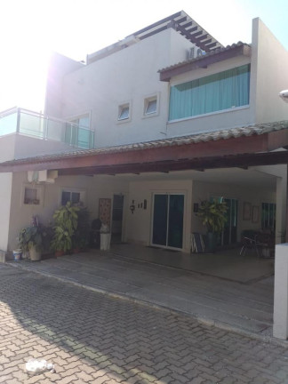 Imagem Casa com 3 Quartos à Venda, 330 m² em Sabiaguaba - Fortaleza