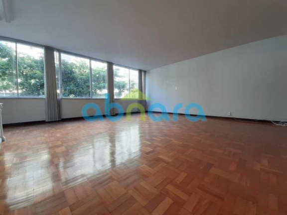 Imagem Apartamento com 4 Quartos à Venda, 244 m² em Copacabana - Rio De Janeiro Imagem Apartamento com 4 Quartos à Venda, 244 m² em Copacabana - Rio De Janeiro