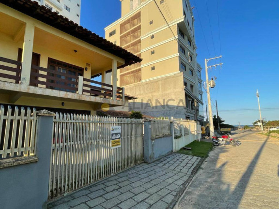Casa com 2 Quartos à Venda,  em Gravatá - Navegantes