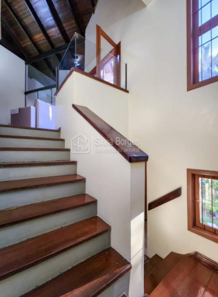 Imagem Sobrado com 3 Quartos à Venda, 209 m² em Ipanema - Porto Alegre