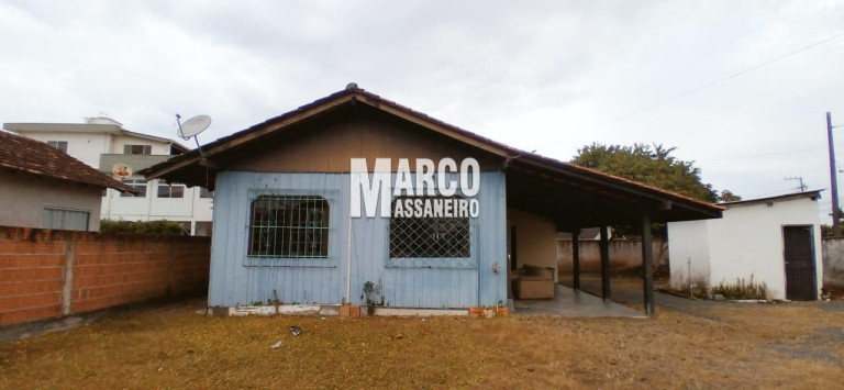 Imagem Casa com 3 Quartos à Venda, 400 m² em Centro - Balneário Barra Do Sul Imagem Casa com 3 Quartos à Venda, 400 m² em Centro - Balneário Barra Do Sul
