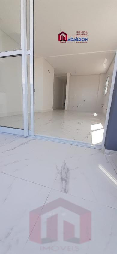 Imagem Imóvel com 3 Quartos à Venda, 102 m²