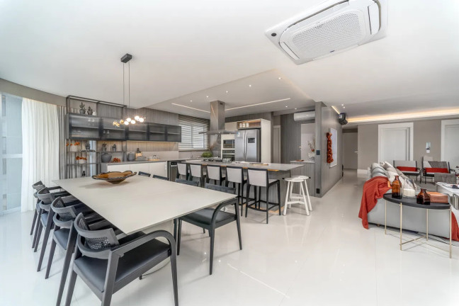 Imagem Apartamento com 4 Quartos à Venda, 237 m² em Centro - Balneário Camboriú Imagem Apartamento com 4 Quartos à Venda, 237 m² em Centro - Balneário Camboriú