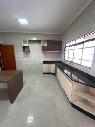Imagem Casa com 3 Quartos à Venda, em Cristais Paulista - Cristais Paulista Imagem Casa com 3 Quartos à Venda, em Cristais Paulista - Cristais Paulista