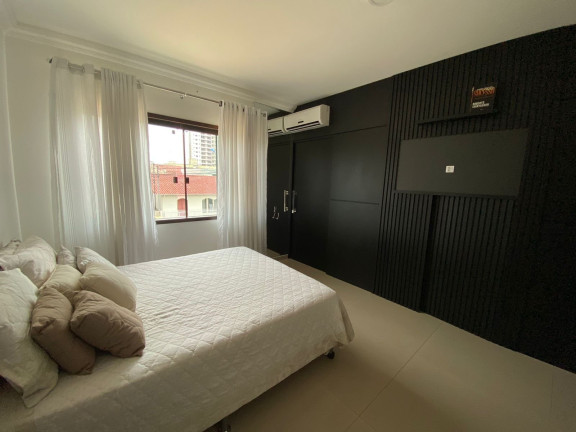 Imagem Casa com 4 Quartos à Venda, 231 m² em São João - Itajaí Imagem Casa com 4 Quartos à Venda, 231 m² em São João - Itajaí