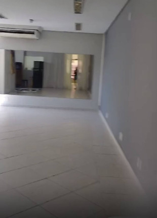 Imagem Imóvel à Venda, 2.500.000 m² em São Paulo - Jundiaí Imagem Imóvel à Venda, 2.500.000 m² em São Paulo - Jundiaí