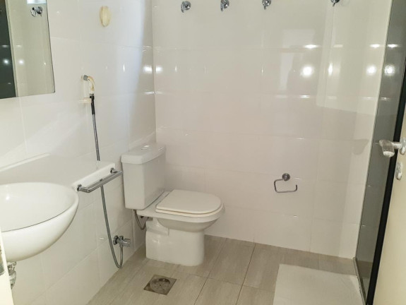 Imagem Apartamento com 3 Quartos para Temporada, 145 m² em Pitangueiras - Guarujá Imagem Apartamento com 3 Quartos para Temporada, 145 m² em Pitangueiras - Guarujá