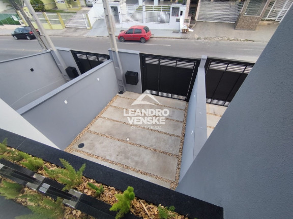 Imagem Sobrado com 3 Quartos à Venda,  em Floresta - Joinville