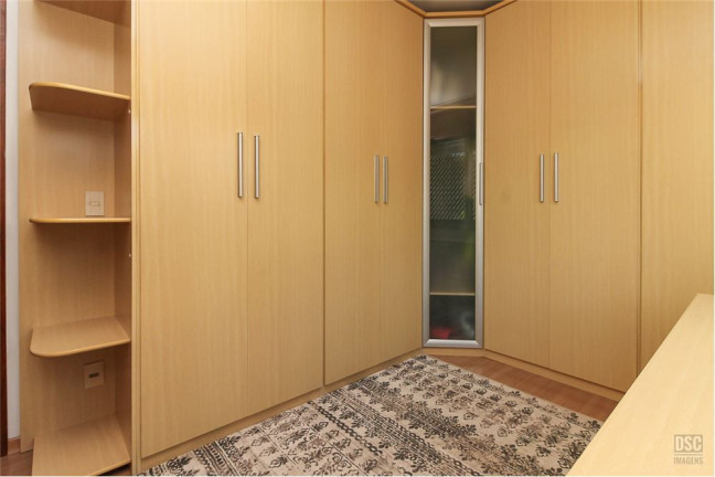 Imagem Imóvel com 3 Quartos à Venda, em Boa Vista - Porto Alegre Imagem Imóvel com 3 Quartos à Venda, em Boa Vista - Porto Alegre