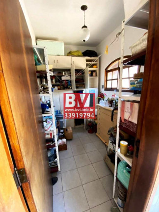 Imagem Casa com 3 Quartos à Venda, 373 m² em Rocha Miranda - Rio De Janeiro Imagem Casa com 3 Quartos à Venda, 373 m² em Rocha Miranda - Rio De Janeiro