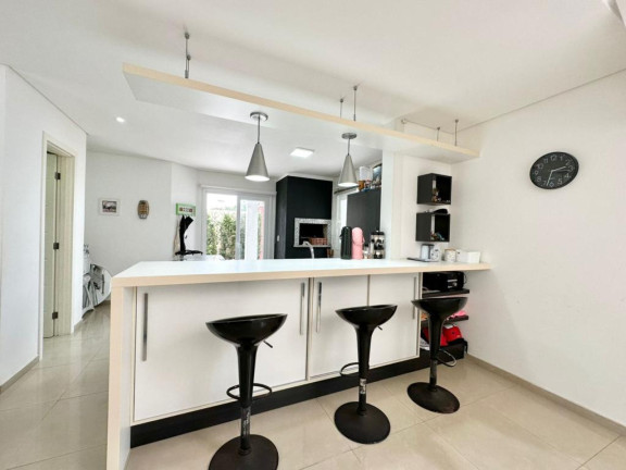 Imagem Casa com 4 Quartos à Venda, em -- - Capao Da Canoa Imagem Casa com 4 Quartos à Venda, em -- - Capao Da Canoa
