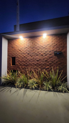 Imagem Casa com 3 Quartos à Venda, 157 m² em Botucatu