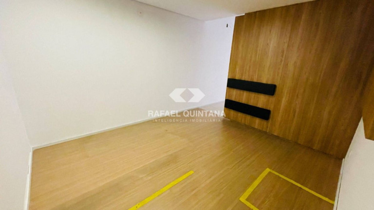 Imagem Sala Comercial à Venda, 543 m² em Centro - Florianópolis Imagem Sala Comercial à Venda, 543 m² em Centro - Florianópolis