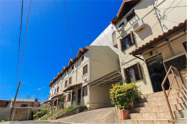 Imagem Casa com 3 Quartos à Venda,  em Vila Nova - Porto Alegre