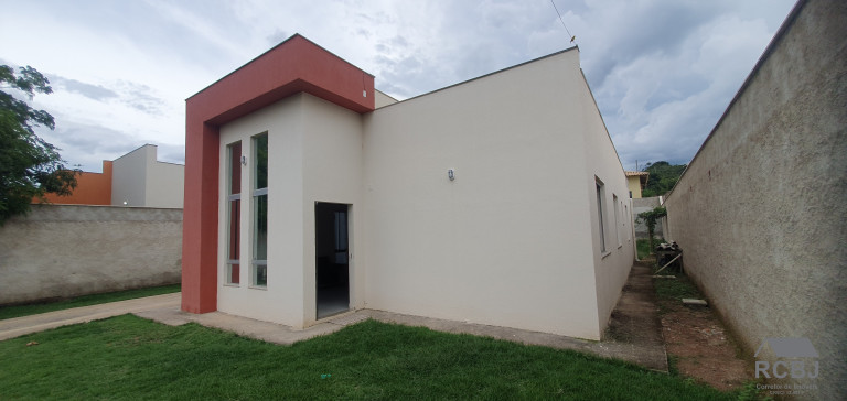 Imagem Casa com 3 Quartos à Venda,  em Fernão Dias - Esmeraldas