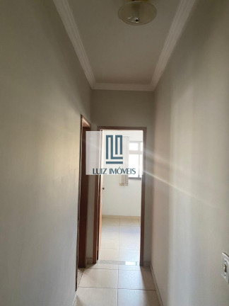 Imagem Imóvel com 2 Quartos à Venda, 90 m² em Centro - Três Rios Imagem Imóvel com 2 Quartos à Venda, 90 m² em Centro - Três Rios