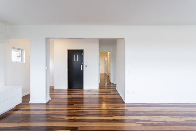 Imagem Apartamento com 3 Quartos à Venda, 126 m² em Jardim Europa - São Paulo Imagem Apartamento com 3 Quartos à Venda, 126 m² em Jardim Europa - São Paulo