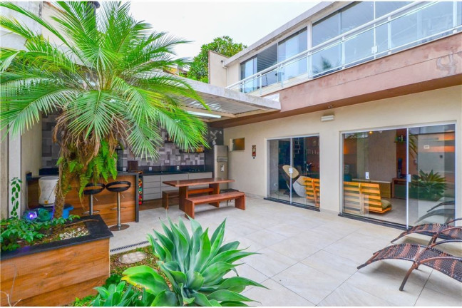 Casa com 3 Quartos à Venda,  em Vila Mariana - São Paulo
