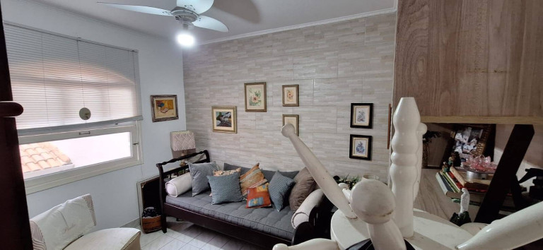 Imagem Casa com 3 Quartos à Venda, 155 m² em Centro - Peruíbe