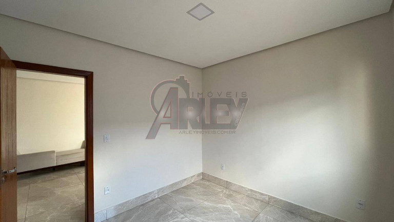 Imagem Casa com 3 Quartos à Venda, 260 m² em Jardim Primavera - Montes Claros Imagem Casa com 3 Quartos à Venda, 260 m² em Jardim Primavera - Montes Claros