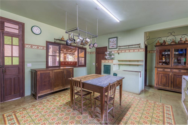 Casa com 4 Quartos à Venda,  em Jardim Portugal - Valinhos