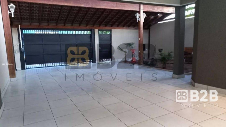 Imagem Casa com 3 Quartos à Venda, 250 m² em Jardim Paulista - Bauru Imagem Casa com 3 Quartos à Venda, 250 m² em Jardim Paulista - Bauru