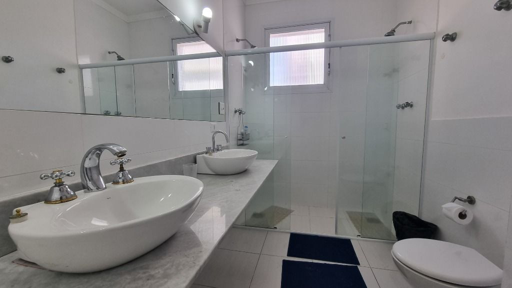 Imagem Apartamento com 3 Quartos à Venda, 198 m² em Pitangueiras - Guarujá Imagem Apartamento com 3 Quartos à Venda, 198 m² em Pitangueiras - Guarujá