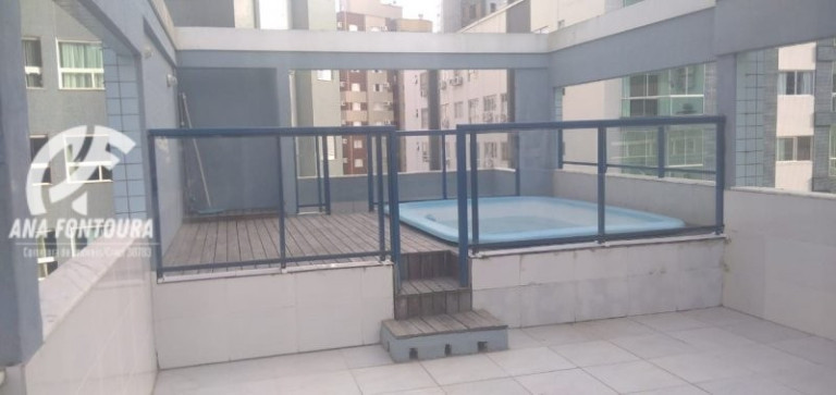 Imagem Cobertura com 3 Quartos à Venda, 257 m² em Centro - Balneário Camboriú
