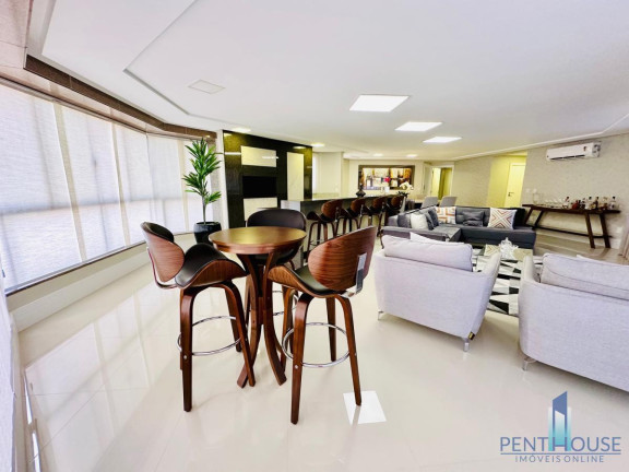 Imagem Apartamento com 3 Quartos à Venda, 179 m² em Centro - Balneário Camboriú