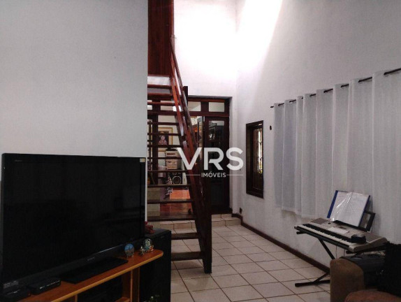 Imagem Casa com 7 Quartos à Venda, 224 m² em Albuquerque - Teresópolis Imagem Casa com 7 Quartos à Venda, 224 m² em Albuquerque - Teresópolis