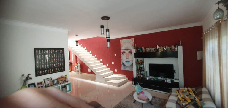 Imagem Sobrado com 3 Quartos à Venda ou Locação, 250 m² em Jardim Medina - Poá Imagem Sobrado com 3 Quartos à Venda ou Locação, 250 m² em Jardim Medina - Poá