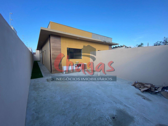 Casa com 2 Quartos à Venda, 64 m² em Golfinho - Caraguatatuba