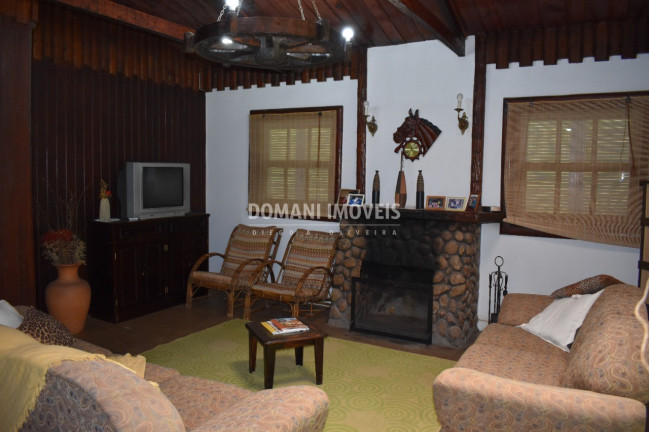 Imagem Casa com 2 Quartos para Alugar, 194 m² em Região De Descansópolis - Campos Do Jordão Imagem Casa com 2 Quartos para Alugar, 194 m² em Região De Descansópolis - Campos Do Jordão