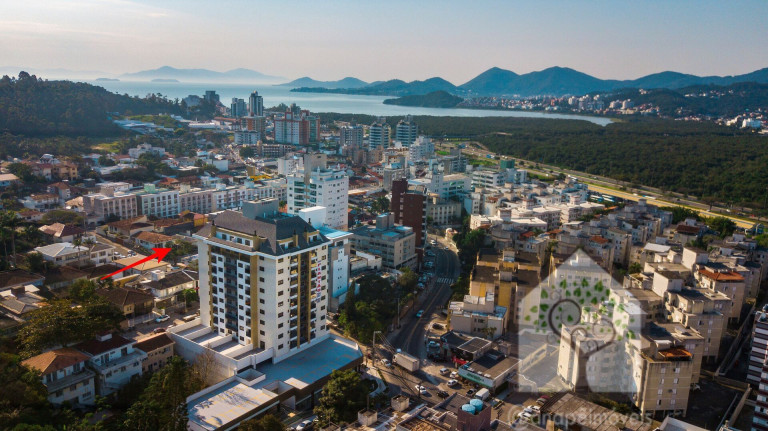 Imagem Apartamento com 2 Quartos à Venda, 143 m² em Trindade - Florianópolis