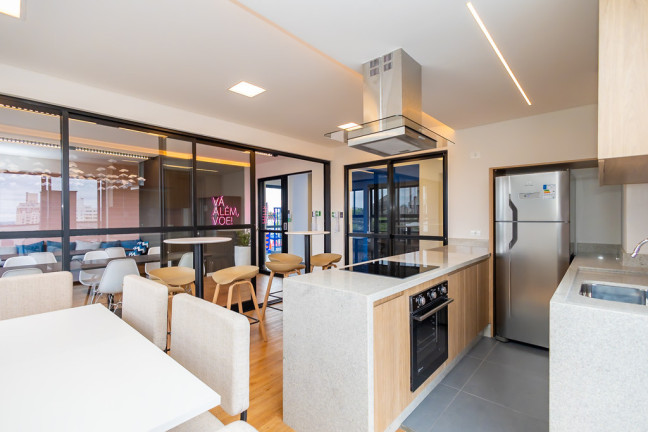 Imagem Apartamento com 2 Quartos à Venda, 67 m² em Cabral - Curitiba