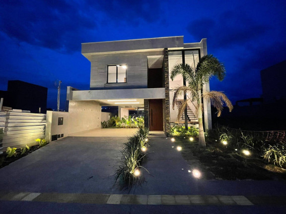 Casa com 3 Quartos à Venda, 215 m² em Jardins Capri - Senador Canedo