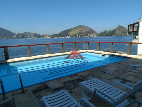 Casa com 5 Quartos à Venda, 600 m² em São Francisco - Niterói