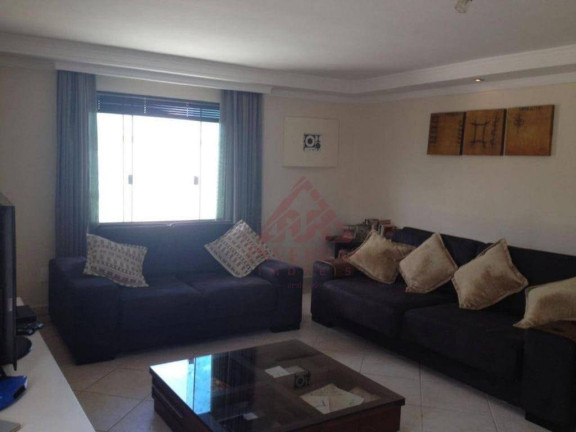 Imagem Casa com 4 Quartos à Venda, 400 m² em Santa Felicidade - Curitiba
