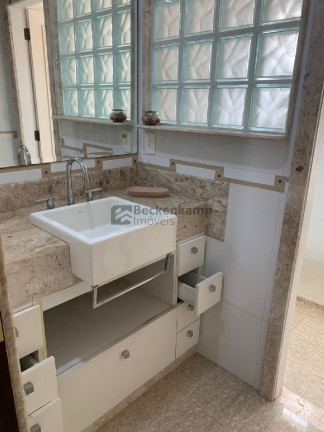 Imagem Casa com 4 Quartos à Venda, em Jardim Amália - Volta Redonda Imagem Casa com 4 Quartos à Venda, em Jardim Amália - Volta Redonda