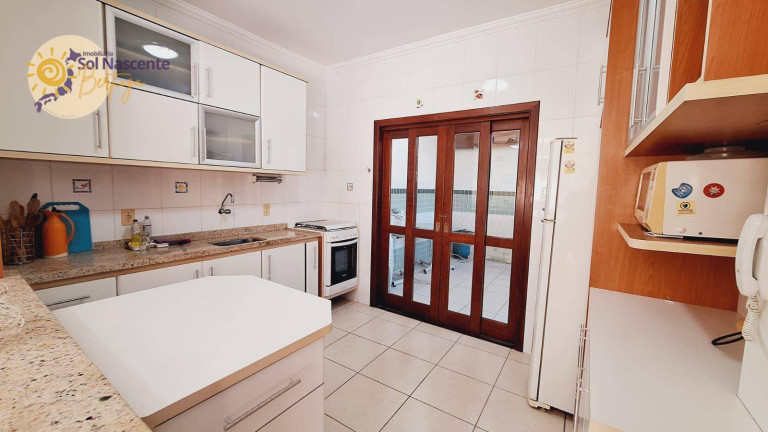 Imagem Casa de Vila com 3 Quartos à Venda, 100 m² em Centro - Bertioga